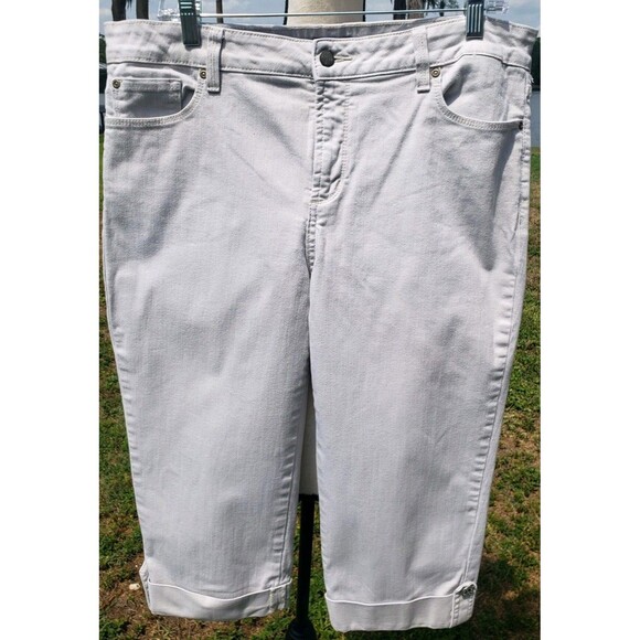 Not Your Daughters Jeans Capris Khaki Tan Cuffed Stretch Womens Sz 16P Lift Tuck - Picture 1 of 16